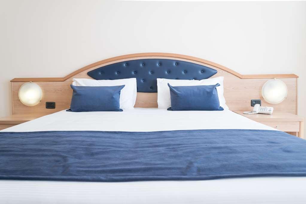 Blu Hotel - Sure Hotel Collection By Best Western Collegno Camera foto