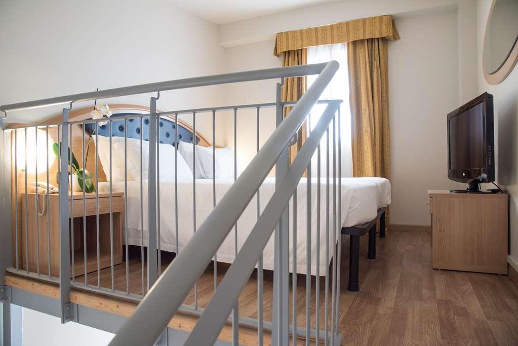Blu Hotel - Sure Hotel Collection By Best Western Collegno Camera foto