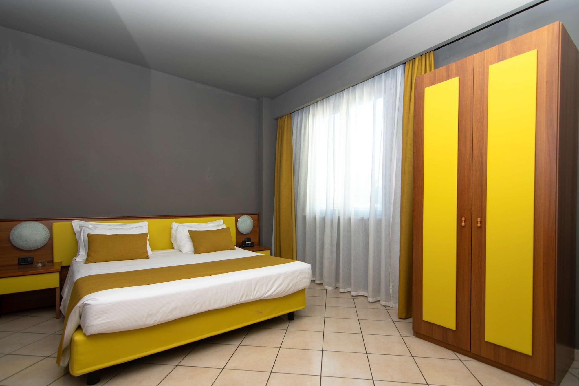 Blu Hotel - Sure Hotel Collection By Best Western Collegno Esterno foto