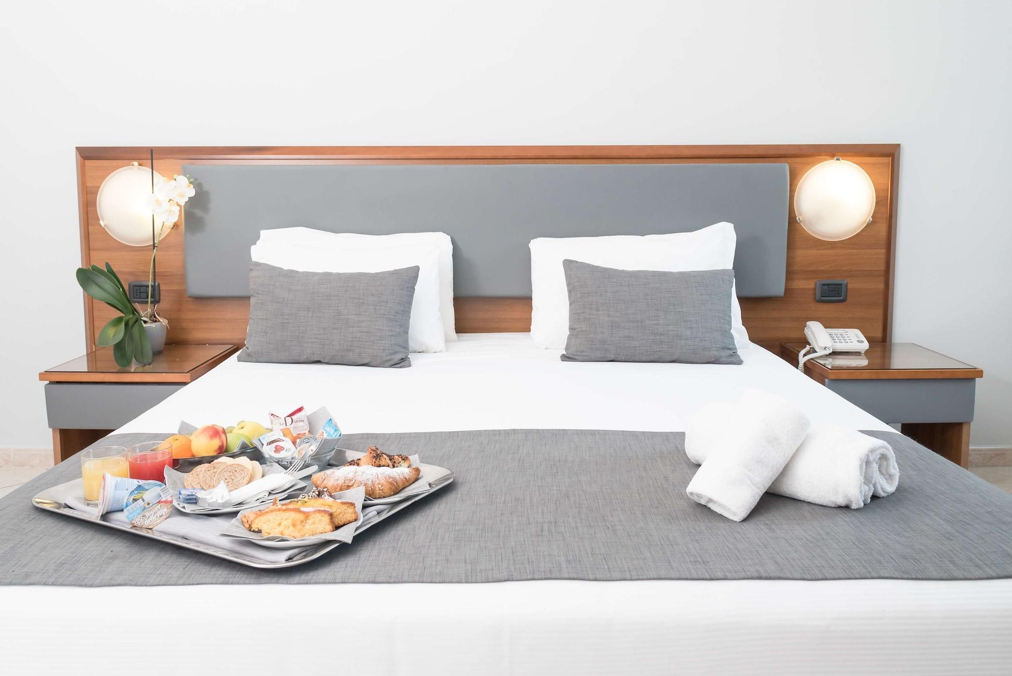 Blu Hotel - Sure Hotel Collection By Best Western Collegno Esterno foto