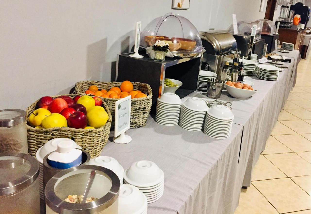 Blu Hotel - Sure Hotel Collection By Best Western Collegno Esterno foto