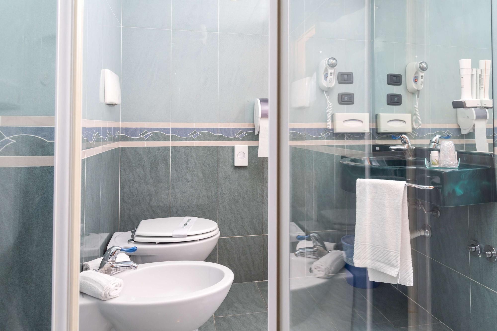 Blu Hotel - Sure Hotel Collection By Best Western Collegno Esterno foto