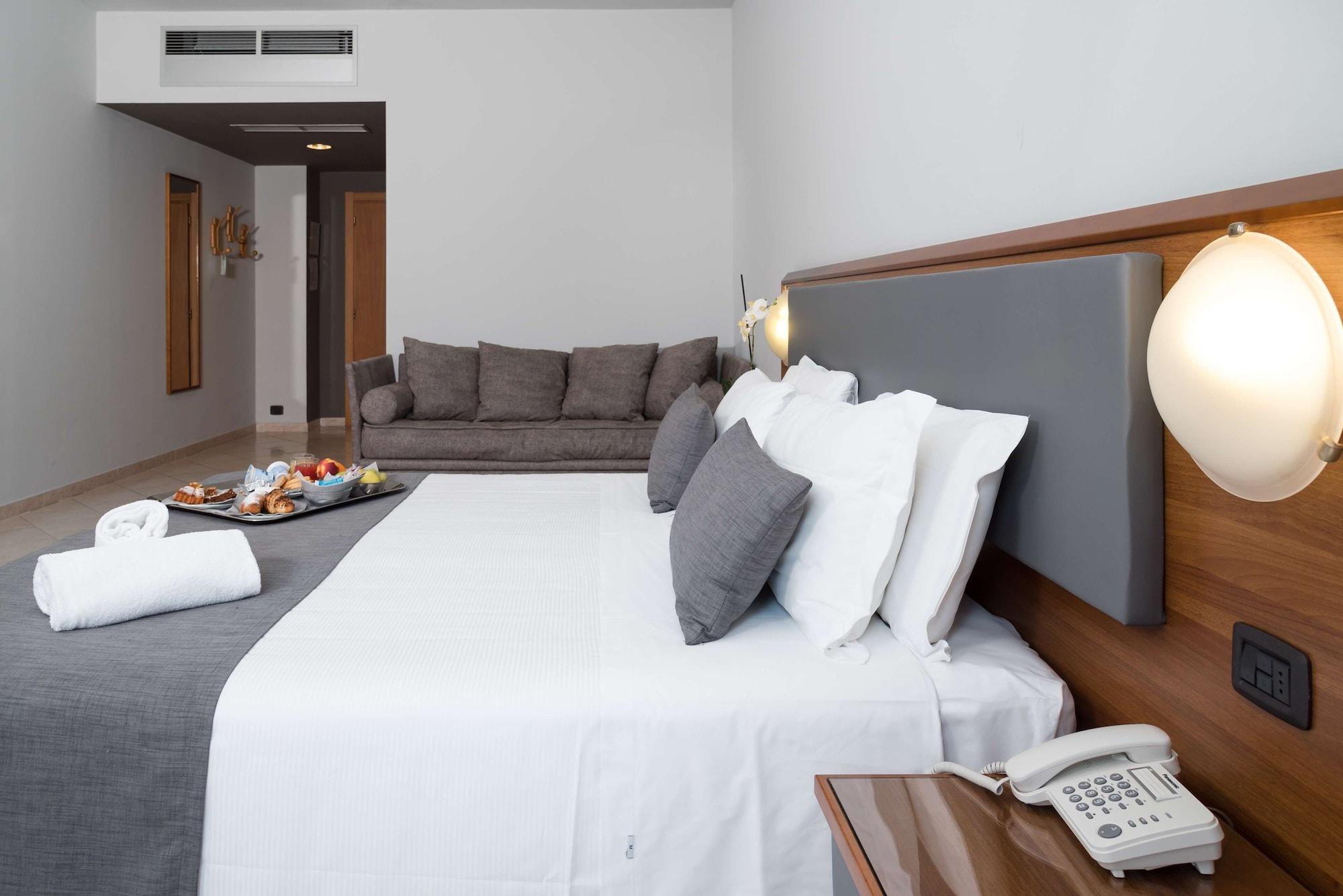 Blu Hotel - Sure Hotel Collection By Best Western Collegno Esterno foto