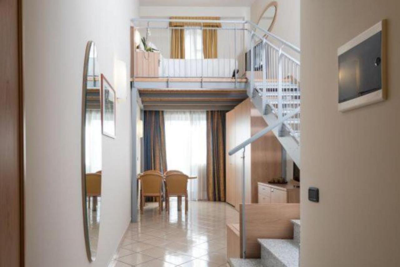 Blu Hotel - Sure Hotel Collection By Best Western Collegno Esterno foto