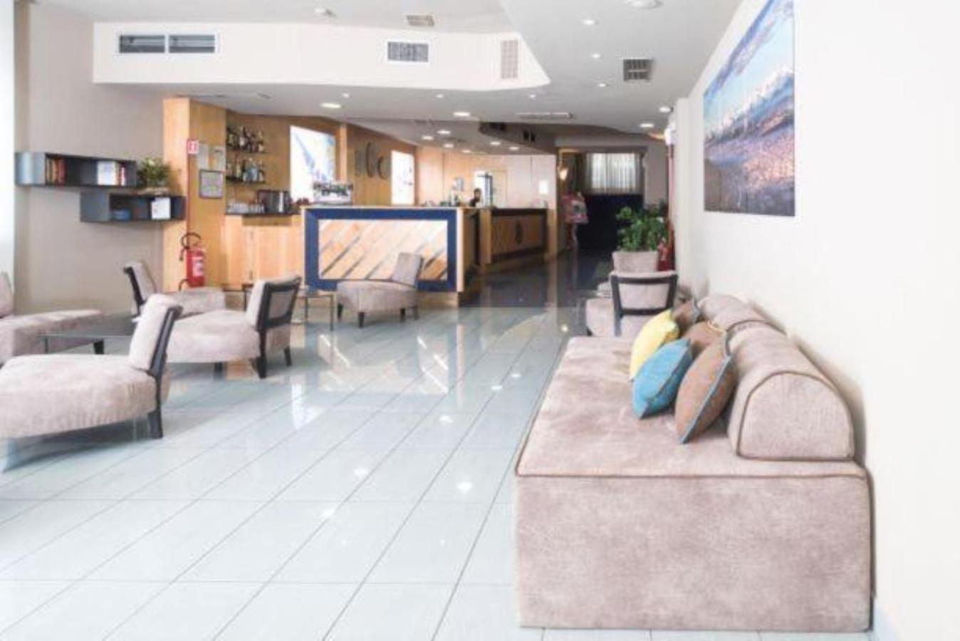 Blu Hotel - Sure Hotel Collection By Best Western Collegno Esterno foto