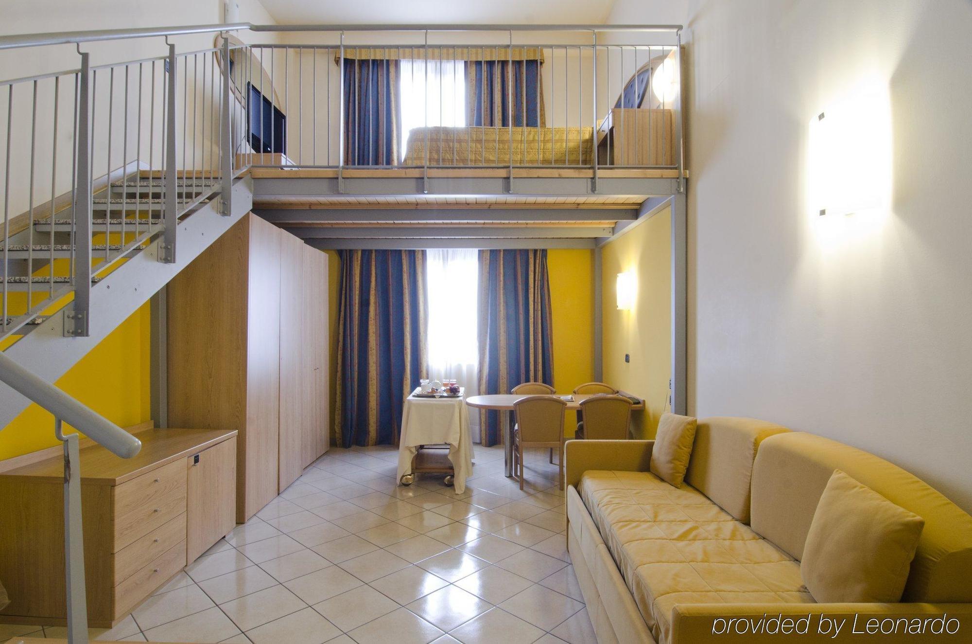 Blu Hotel - Sure Hotel Collection By Best Western Collegno Esterno foto
