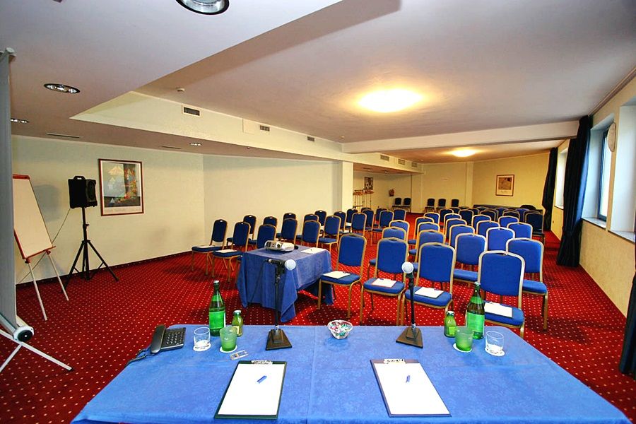 Blu Hotel - Sure Hotel Collection By Best Western Collegno Esterno foto