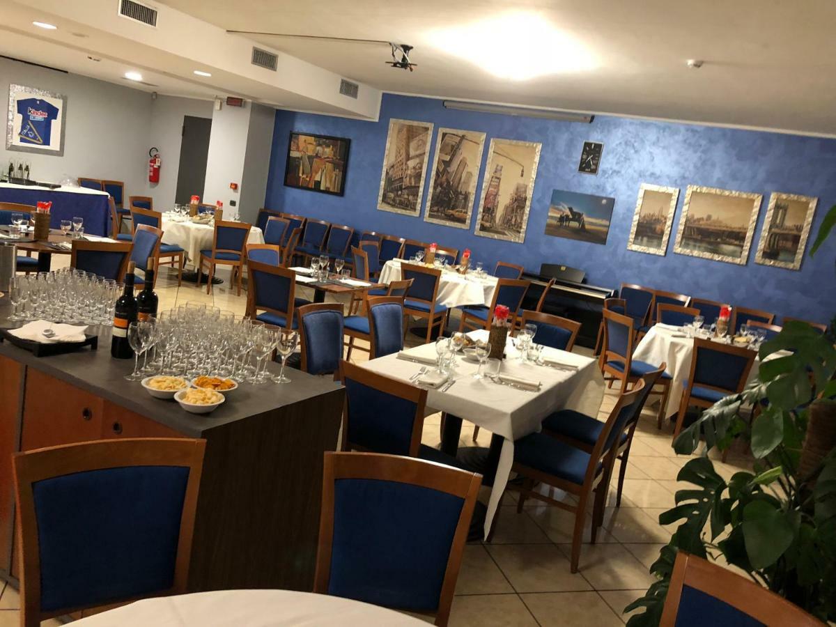 Blu Hotel - Sure Hotel Collection By Best Western Collegno Esterno foto